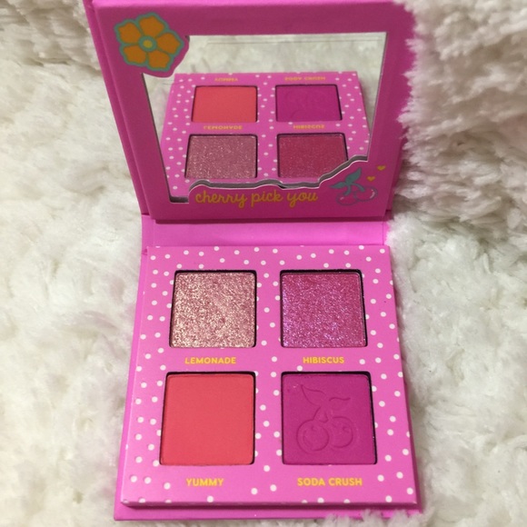 COLOURPOP Hello Kitty Eyeshadow Bundle - Picture 7 of 10